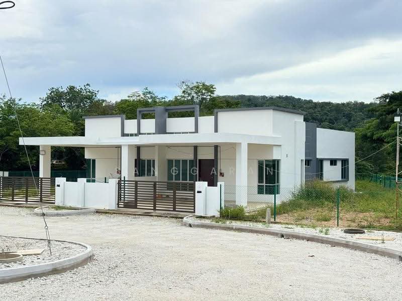 Rumah Berkembar untuk Dijual di Rumah Berkembar Setingkat di Kulim (Kulim) - Sanggaran Muniandy - Exterior - PropertyGuru.com.my