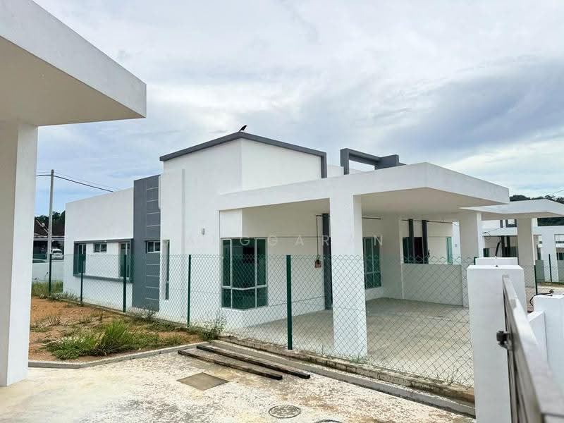Rumah Berkembar untuk Dijual di Rumah Berkembar Setingkat di Kulim (Kulim) - Sanggaran Muniandy - Exterior - PropertyGuru.com.my