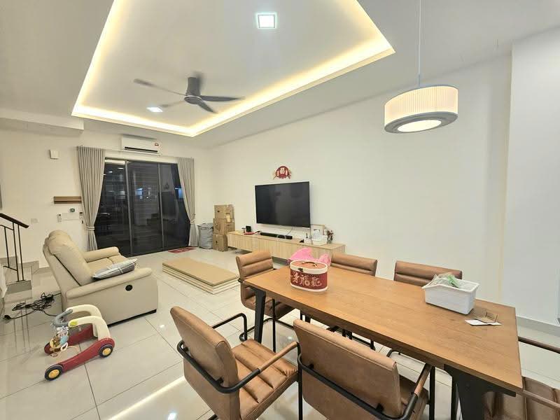 2-storey Terraced House for Rent in Telok Panglima Garang (Selangor) - Leon Goh - Living Room - PropertyGuru.com.my