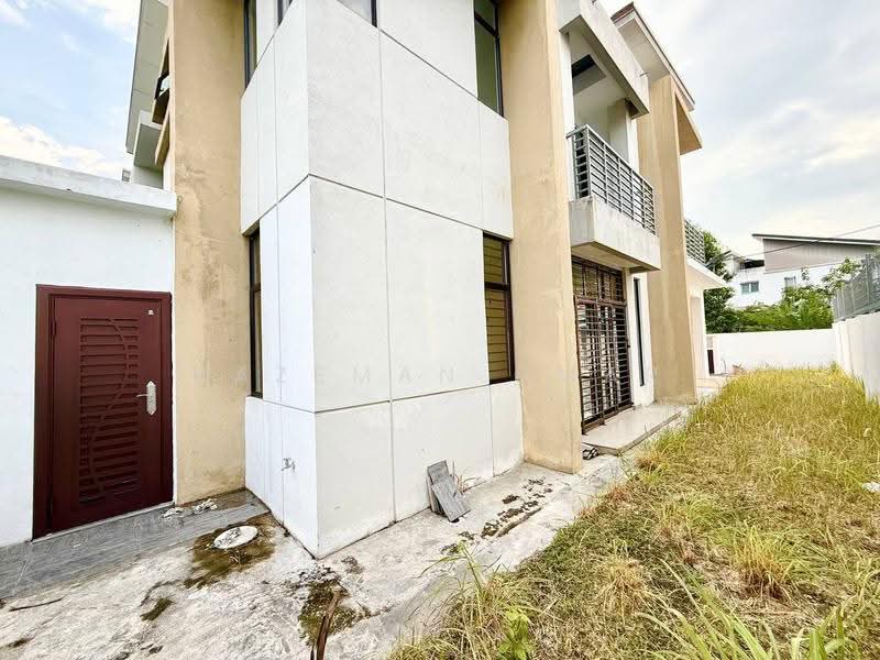 Rumah Berkembar untuk Dijual di Semenyih (Selangor) - Hazeman Omar - Exterior - PropertyGuru.com.my