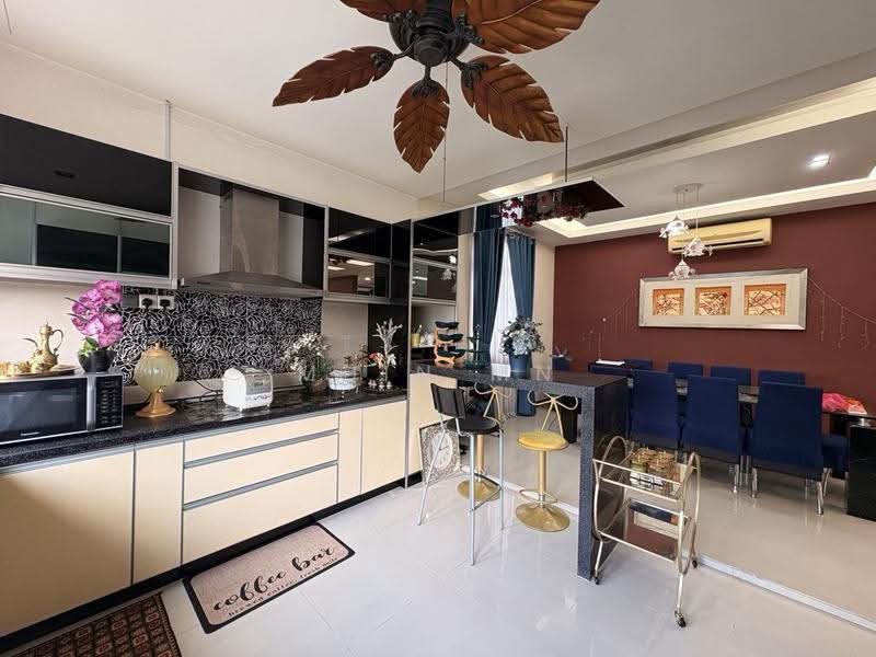 Bungalow House untuk Dijual di Subang Bestari (Shah Alam) - Muin Mn - Kitchen - PropertyGuru.com.my