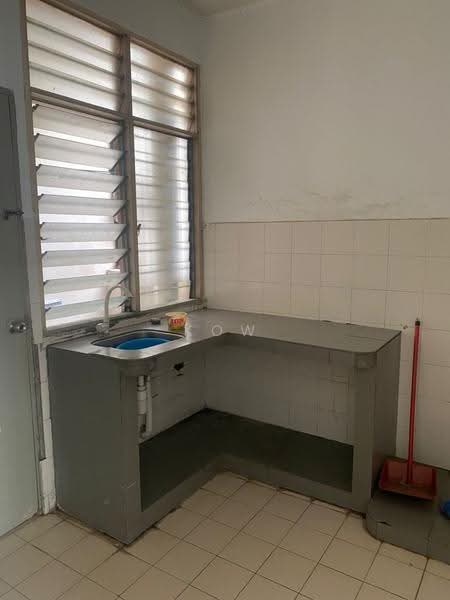 Apartment for Sale at Pangsapuri Lagoon Perdana - Kow Tze Fui - Kitchen - PropertyGuru.com.my