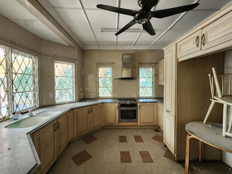 Bungalow House untuk Dijual di Kampung Datuk Keramat (Keramat) - Rafedah Binti Abdul Aziz - Kitchen - PropertyGuru.com.my