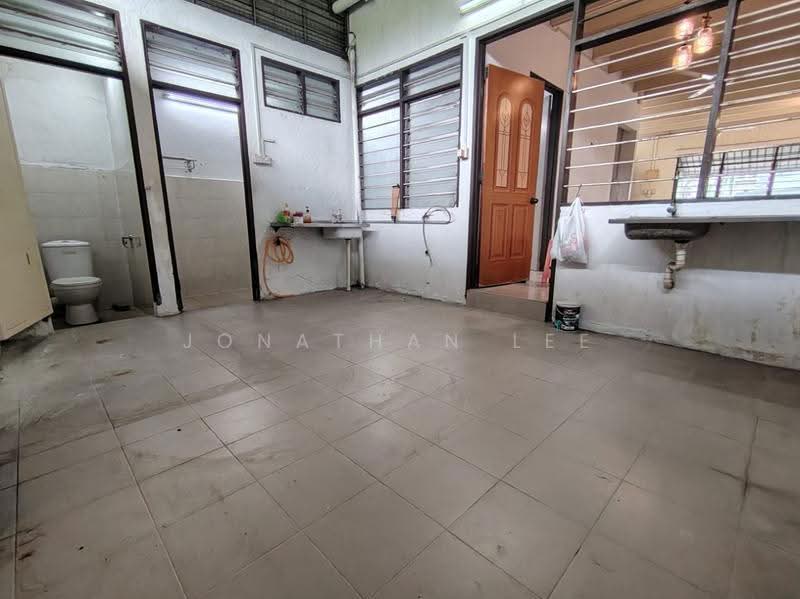 Rumah Teres 2-Tingkat untuk Dijual di Minden Heights (Gelugor) - Jonathan Lee - Bathroom - PropertyGuru.com.my