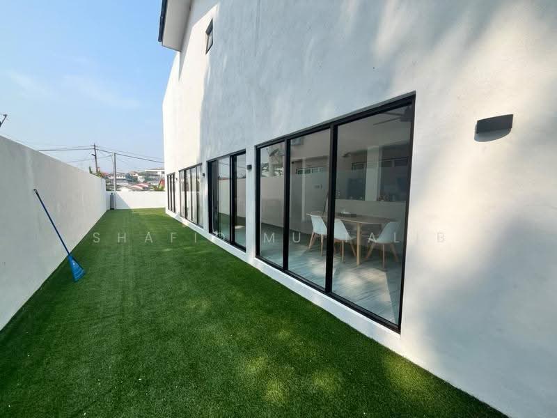 Bungalow House for Rent in Taman United (Jalan Klang Lama (Old Klang Road)) - Shafiq Muttalib - Exterior - PropertyGuru.com.my