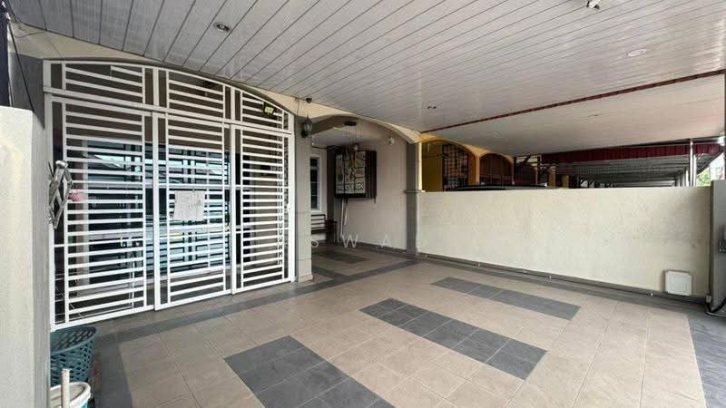 Rumah Teres 1.5-Tingkat untuk Dijual di Taman Seri Serdang (Kepala Batas) - Aswad . - Exterior - PropertyGuru.com.my