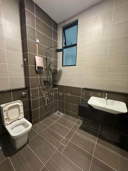Rumah Berkembar untuk Dijual di Taman Gaya (Ulu Tiram) - Ee Fong Toh - Bathroom - PropertyGuru.com.my