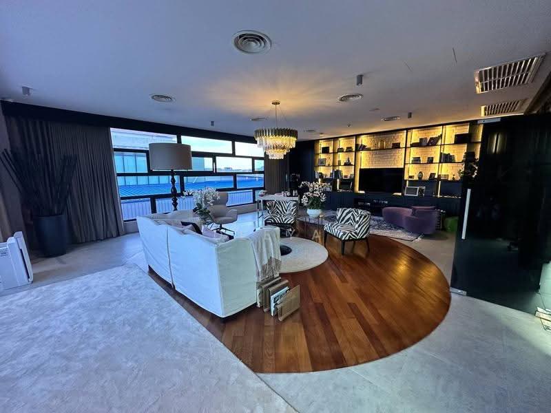 Kilang Berkembar untuk Dijual di Kota Damansara (Selangor) - Deeya Yusof - Living Room - PropertyGuru.com.my