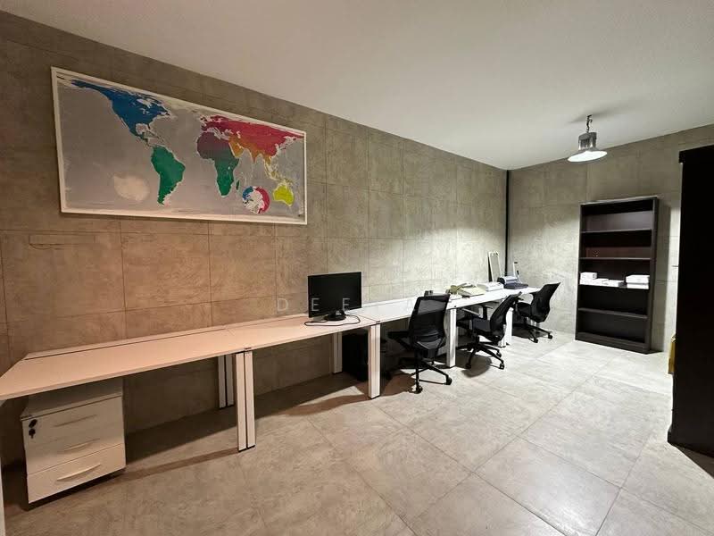 Kilang Berkembar untuk Dijual di Kota Damansara (Selangor) - Deeya Yusof - Study - PropertyGuru.com.my
