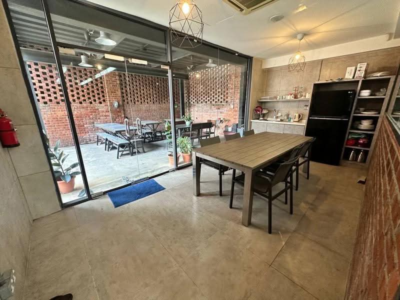 Kilang Berkembar untuk Dijual di Kota Damansara (Selangor) - Deeya Yusof - Dining Room - PropertyGuru.com.my