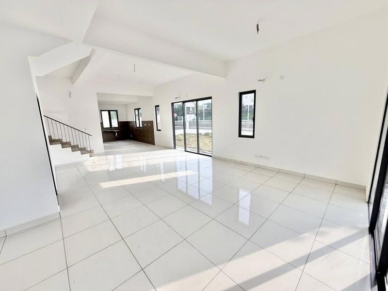 Rumah Teres untuk Dijual di Klang (Selangor) - Ashraff Daniel - Living Room - PropertyGuru.com.my