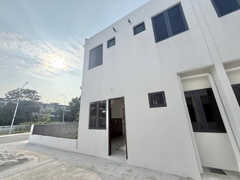 Rumah Teres untuk Dijual di Klang (Selangor) - Ashraff Daniel - Exterior - PropertyGuru.com.my