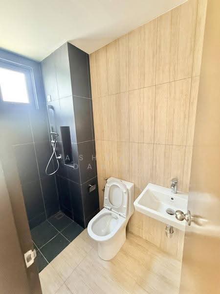 Rumah Teres untuk Dijual di Klang (Selangor) - Ashraff Daniel - Bathroom - PropertyGuru.com.my