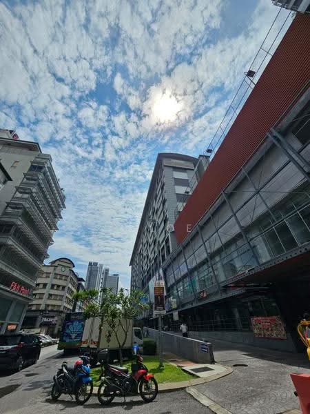 Shop / Office for Sale in Fraser Business Park (Kuala Lumpur) - Chloe Wai - Exterior - PropertyGuru.com.my