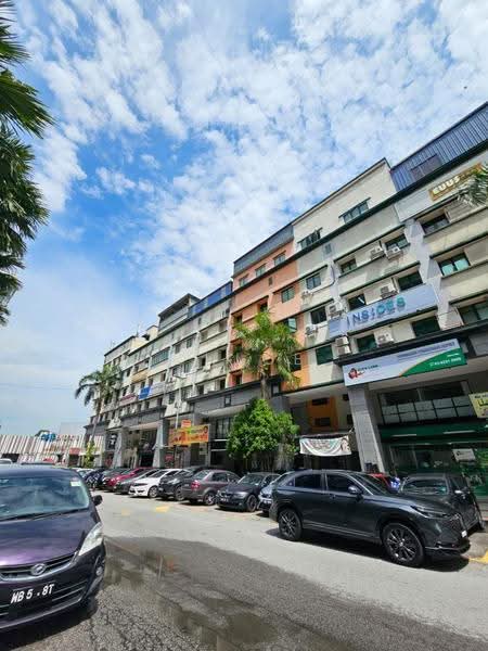 Shop / Office for Sale in Fraser Business Park (Kuala Lumpur) - Chloe Wai - Exterior - PropertyGuru.com.my
