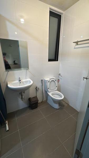 Kediaman Servis untuk Disewa di Utropolis Urbano - Cannis Choy - Bathroom - PropertyGuru.com.my