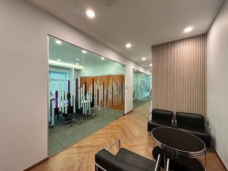 Office for Sale in Seksyen 51a (Petaling Jaya) - Deeya Yusof - Corridor - PropertyGuru.com.my