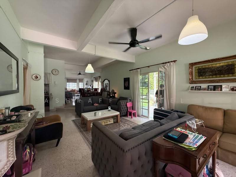 Rumah Teres 2-Tingkat untuk Dijual di Taman Sri Ukay (Ulu Kelang) - Ashraff Daniel - Living Room - PropertyGuru.com.my