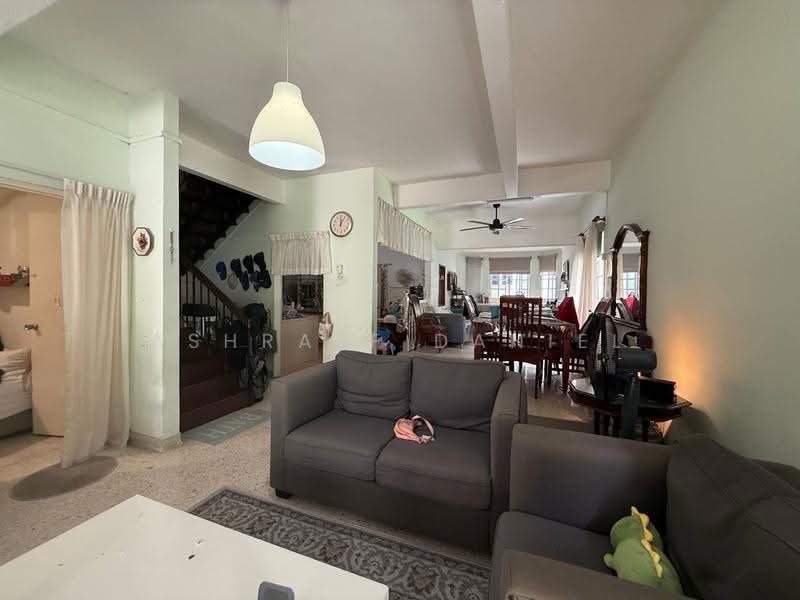 Rumah Teres 2-Tingkat untuk Dijual di Taman Sri Ukay (Ulu Kelang) - Ashraff Daniel - Living Room - PropertyGuru.com.my