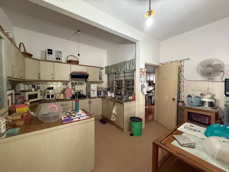 Rumah Teres 2-Tingkat untuk Dijual di Taman Sri Ukay (Ulu Kelang) - Ashraff Daniel - Kitchen - PropertyGuru.com.my