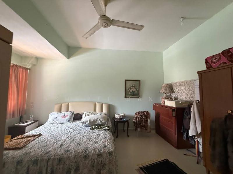 Rumah Teres 2-Tingkat untuk Dijual di Taman Sri Ukay (Ulu Kelang) - Ashraff Daniel - Bedroom - PropertyGuru.com.my