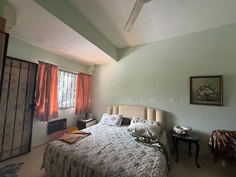 Rumah Teres 2-Tingkat untuk Dijual di Taman Sri Ukay (Ulu Kelang) - Ashraff Daniel - Bedroom - PropertyGuru.com.my