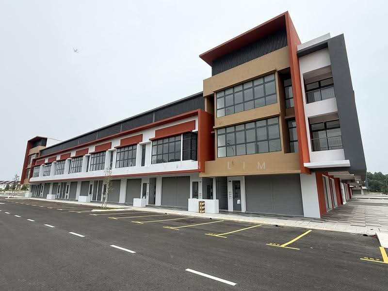 Shop for Rent in Bandar Rimbayu (Telok Panglima Garang) - Calvin Lim - Exterior - PropertyGuru.com.my