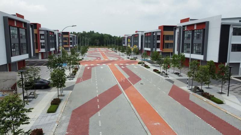 Shop for Rent in Bandar Rimbayu (Telok Panglima Garang) - Calvin Lim - Exterior - PropertyGuru.com.my