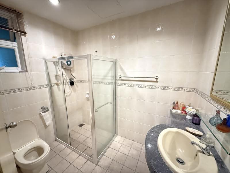 Semi-Detached House for Sale in Kota Damansara (Selangor) - Jeff Wong - Bathroom - PropertyGuru.com.my