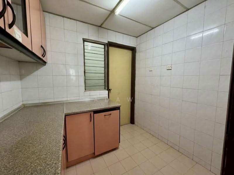 Apartment for Sale at Ilham Apartment - Adaw Zain - Kitchen - PropertyGuru.com.my