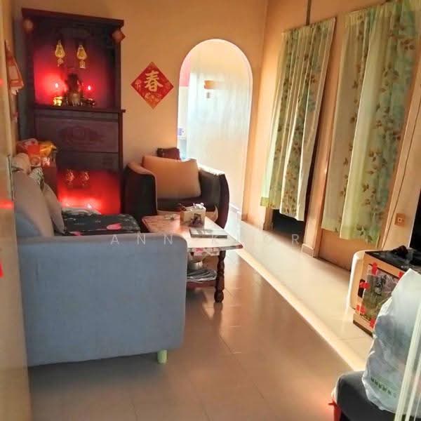 Rumah Flat untuk Dijual di Taman Merak Jaya - Ann Khor - Living Room - PropertyGuru.com.my
