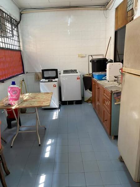 2-storey Terraced House for Rent in Taman Tasek (Johor Bahru) - Valerie Saw - Kitchen - PropertyGuru.com.my