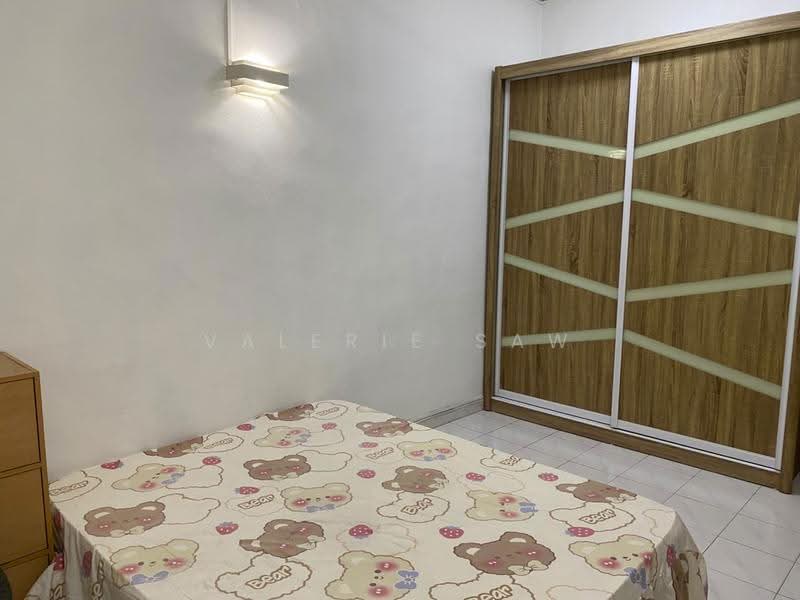 2-storey Terraced House for Rent in Taman Tasek (Johor Bahru) - Valerie Saw - Bedroom - PropertyGuru.com.my