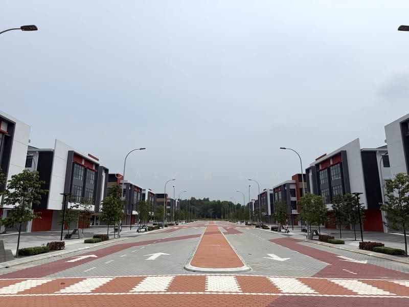 Shop for Rent in Bandar Rimbayu (Telok Panglima Garang) - Calvin Lim - Exterior - PropertyGuru.com.my