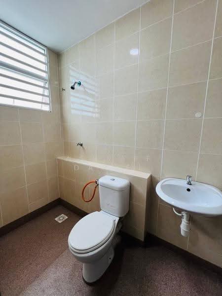 Rumah Teres 2-Tingkat untuk Dijual di Kajang (Selangor) - Ashraff Daniel - Bathroom - PropertyGuru.com.my