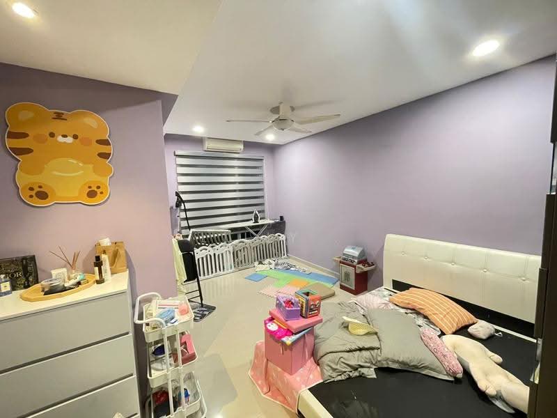 Kondominium untuk Dijual di The Uban Residence - Lilly . - Bedroom - PropertyGuru.com.my