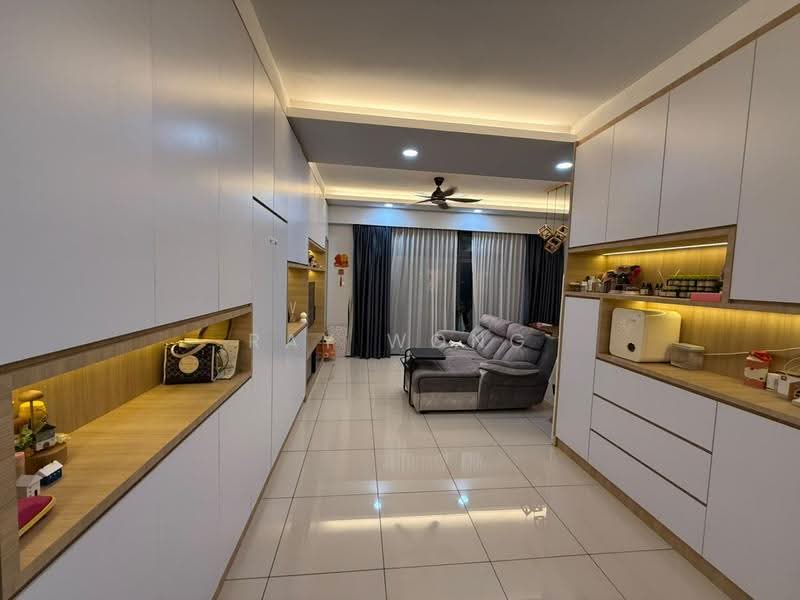 Kediaman Servis untuk Dijual di 8Scape Residence @ Sutera - Ray Wong - Living Room - PropertyGuru.com.my