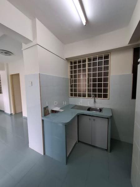 Apartment for Sale at Greenlane Heights Block H - Loh CL - Kitchen - PropertyGuru.com.my