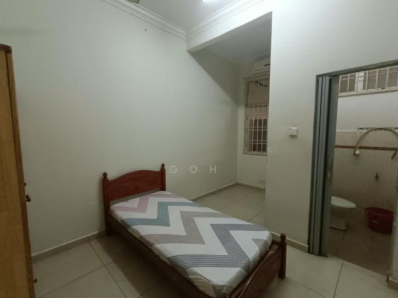 2-storey Terraced House for Rent in Taman Merak (Bukit Baru) - Goh Jun Khai - Bedroom - PropertyGuru.com.my