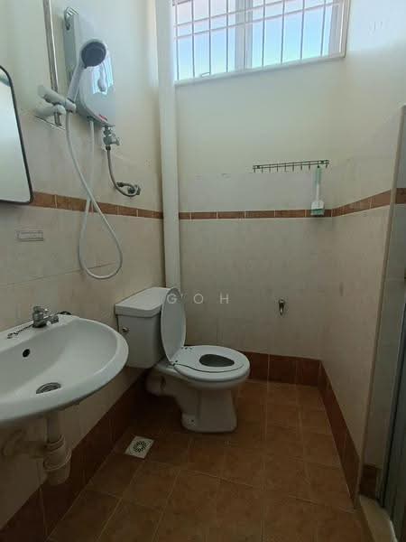 2-storey Terraced House for Rent in Taman Merak (Bukit Baru) - Goh Jun Khai - Bathroom - PropertyGuru.com.my