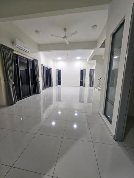 Semi-Detached House for Rent in Kajang (Selangor) - Yam Yi Han - Living Room - PropertyGuru.com.my
