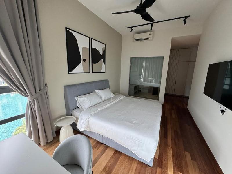 Condominium for Rent at Queens Residences Q2 @ Queens Waterfront - Lilly . - Bedroom - PropertyGuru.com.my