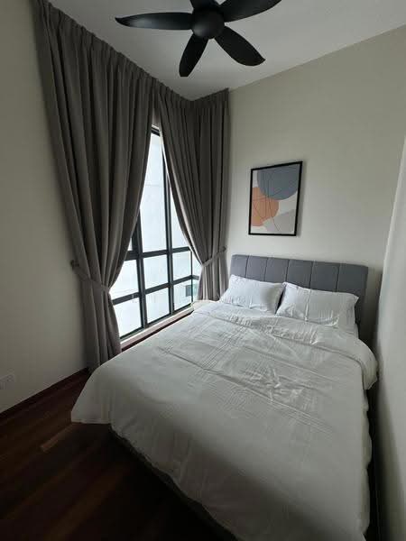 Condominium for Rent at Queens Residences Q2 @ Queens Waterfront - Lilly . - Bedroom - PropertyGuru.com.my