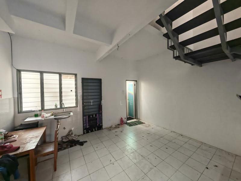 Terraced House for Rent in Bandar Springhill (Jimah) - TF Lee - Interior - PropertyGuru.com.my