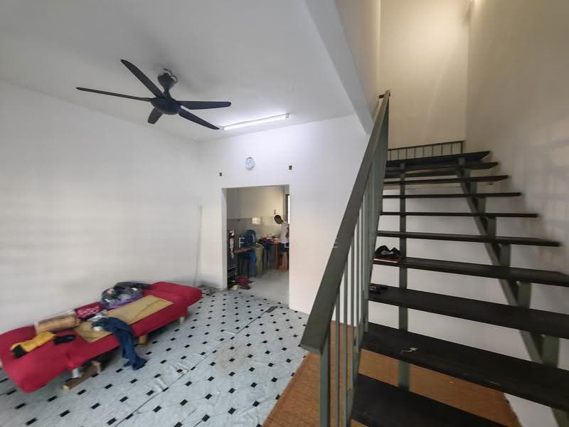 Terraced House for Rent in Bandar Springhill (Jimah) - TF Lee - Interior - PropertyGuru.com.my