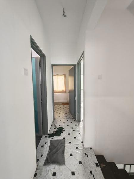 Terraced House for Rent in Bandar Springhill (Jimah) - TF Lee - Interior - PropertyGuru.com.my