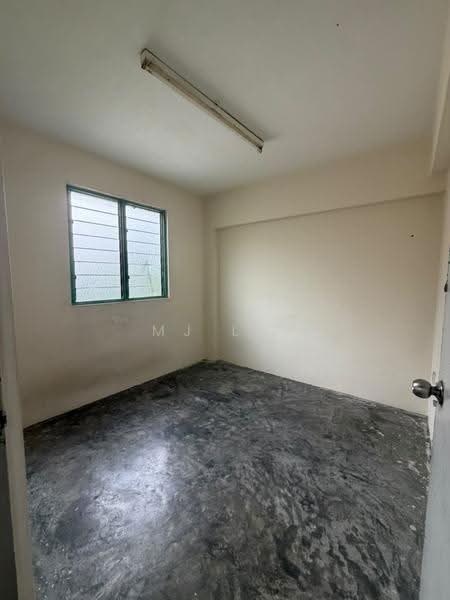 Rumah Flat untuk Disewa di Taman Daya - Jalan Nipah 11, 12 - MJ Lai - Interior - PropertyGuru.com.my