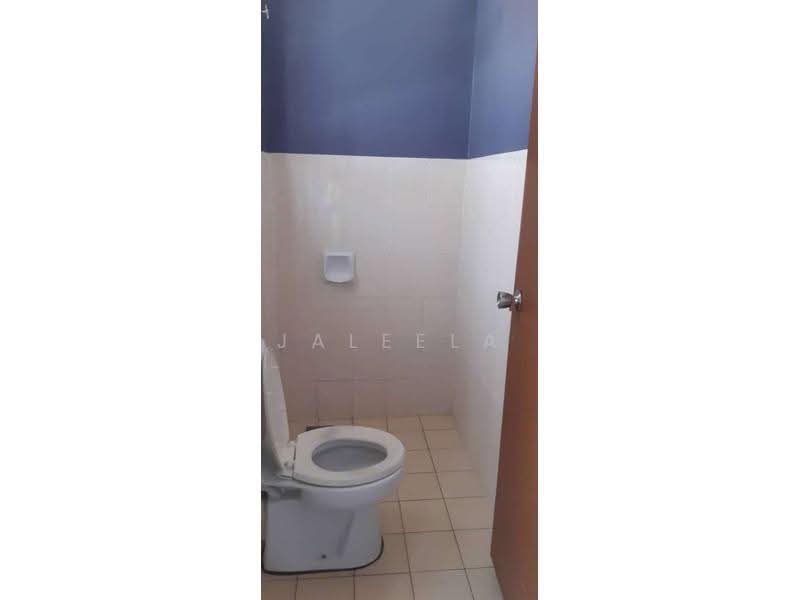 2-storey Terraced House for Rent in Klang (Selangor) - Jaleela Banu Ahmad - Bathroom - PropertyGuru.com.my