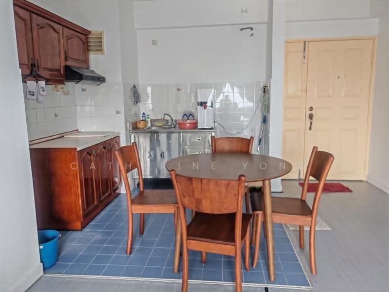 Pangsapuri untuk Dijual di Golden Hills Resort (Amber Court Apartment) - Catherine Yong - Kitchen - PropertyGuru.com.my
