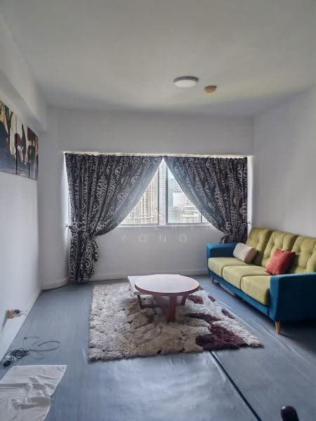 Pangsapuri untuk Dijual di Golden Hills Resort (Amber Court Apartment) - Catherine Yong - Living Room - PropertyGuru.com.my